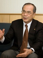 保﨑 賢