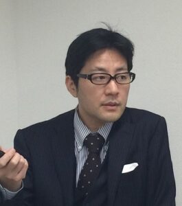 坪島 栄太